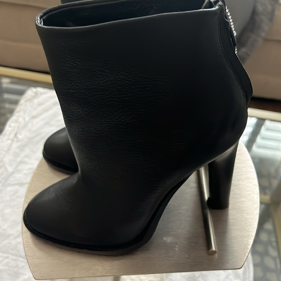 Joie 4” heel black ankle boots - Picture 2 of 4